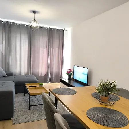 Majestic Apartment